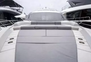 Sunseeker 65 Sport Yacht - Foredeck
