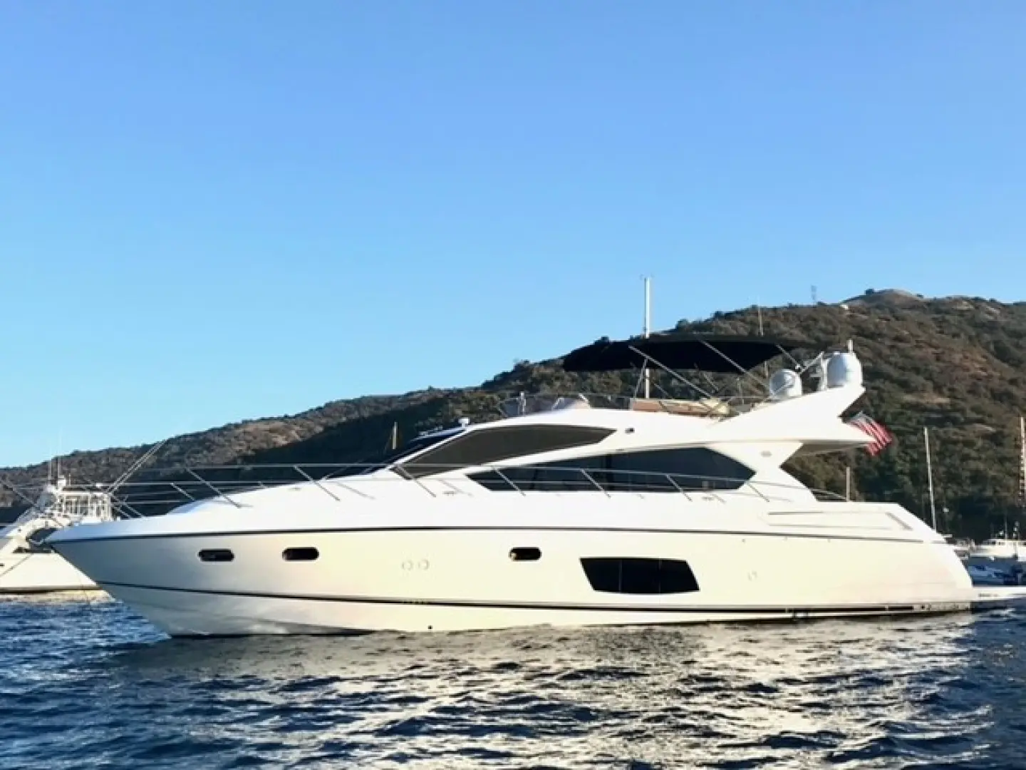 Herando - Sunseeker Manhattan 63 Moonlight Drive