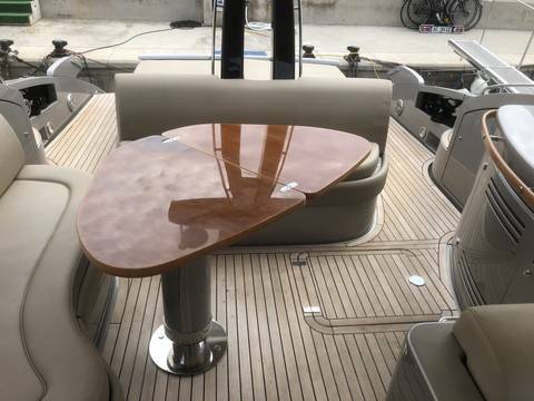 Riva-Rivale-52-Motoryachtsforsale-exterior-Lengers-Yachts-10-scaled.jpg