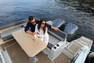 Jeanneau Cap Camarat 9.0 CC - aft cockpit bench seat and table