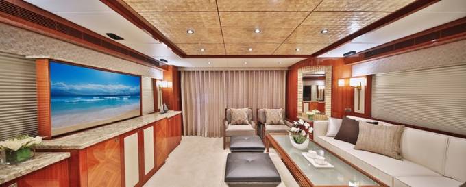 Salon looking aft