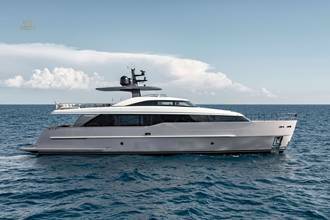 Sanlorenzo-SD90-motor-yacht-for-sale-exterior-image-Lengers-Yachts-1-scaled.jpg