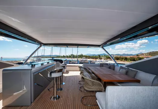 Sunseeker 90 Yacht - Flybridge