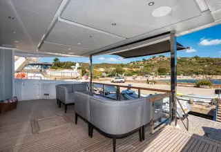 Sunseeker 90 Yacht - Aft Cockpit