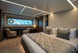 Sunseeker 90 Yacht - Master Cabin