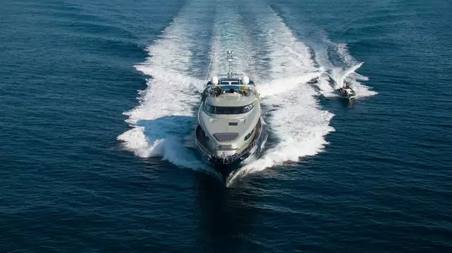 Oceanline-one-blue-motor-yacht-for-sale-exterior-image-Lengers-Yachts-02.jpg