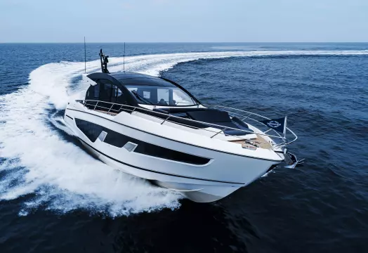 Sunseeker Predator 65