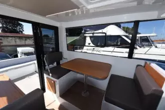 Saloon table and seats