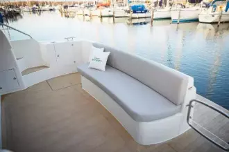 Cockpit seating