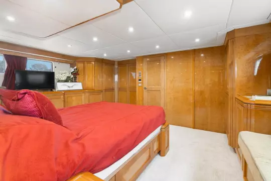 MASTER STATEROOM