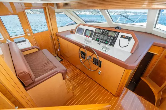 PILOTHOUSE HELM