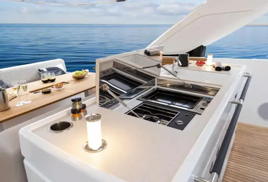 Jeanneau DB 43 inboard - cockpit galley