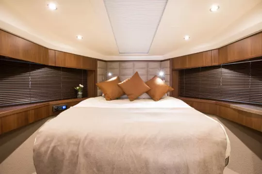 Princess-64-motor-yacht-yacht-for-sale-interior-image-Lengers-Yachts3-scaled.jpg