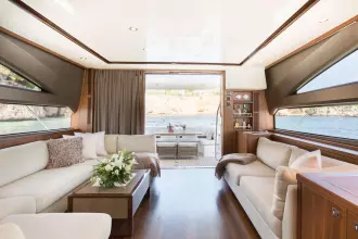 Princess-64-motor-yacht-for-sale-interior-image-Lengers-Yachts00-scaled.jpg